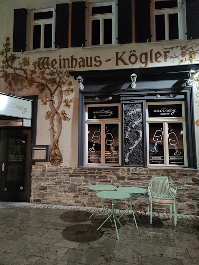anstößig – Deutsche Tapas und Wein