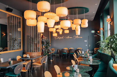 NOUMI Lounge