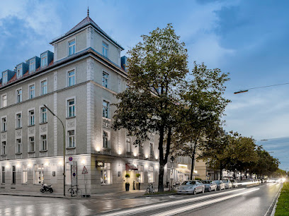 https://www.accorhotels.com/1702