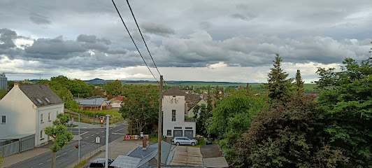 AF1QipOTNHeHpJrBfX3_0YE6fhmwQlHMQPCmBc71OR_Dw532-h240-k-no.jpg