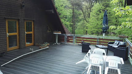 AF1QipOttteJ9Yq4vYR77Pr4YV8o8PYbBQZU0J0eOfBLw427-h240-k-no.jpg