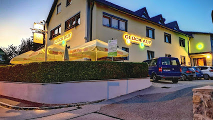 AF1QipPA1xMYnb0V6ovcAFn981g5PYPajVHmtX4Nb3omw426-h240-k-no.jpg