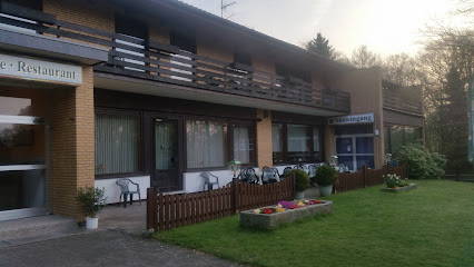 AF1QipPDg6Wkf-EwRDNDHveLXhDTDIyNgIgUN9F0zvu1w426-h240-k-no.jpg