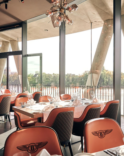 Ommia Restaurant